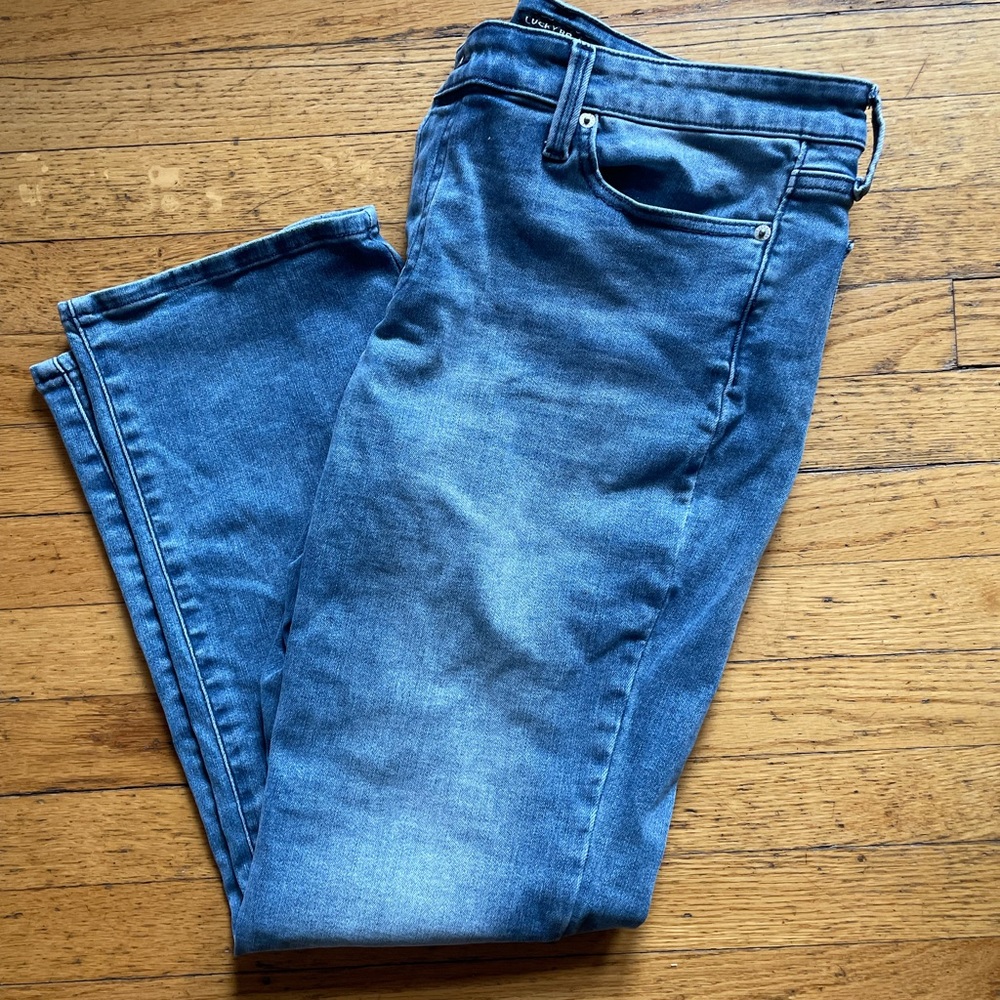 Lucky Brand Women’s Mid Rise Sweet Straight Jeans